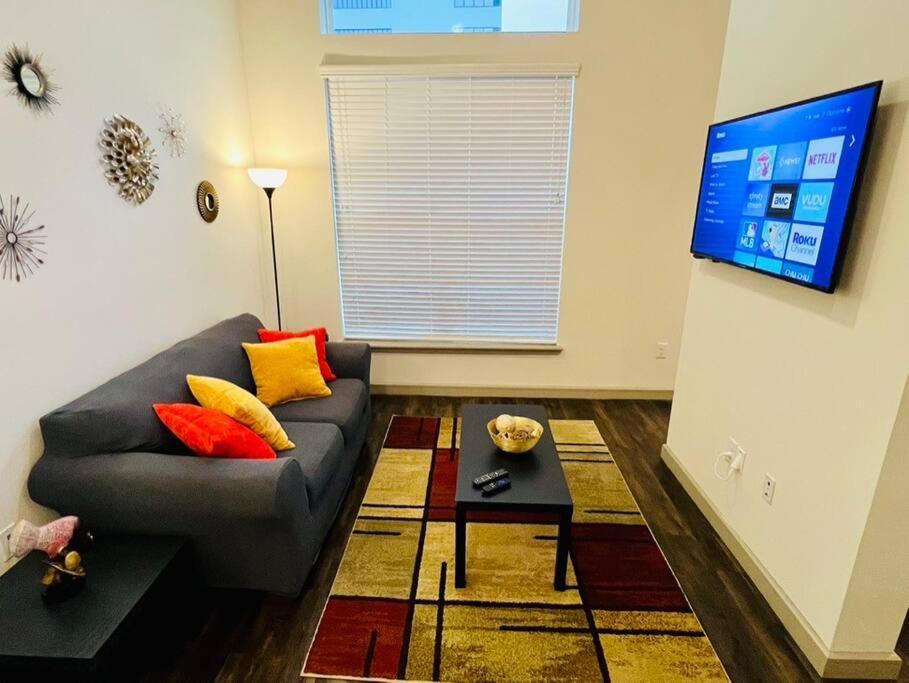 Apto 1 Bed - Kitchen - Free Parking Lägenhet Houston Exteriör bild