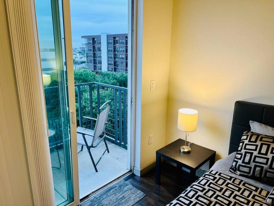 Apto 1 Bed - Kitchen - Free Parking Lägenhet Houston Exteriör bild