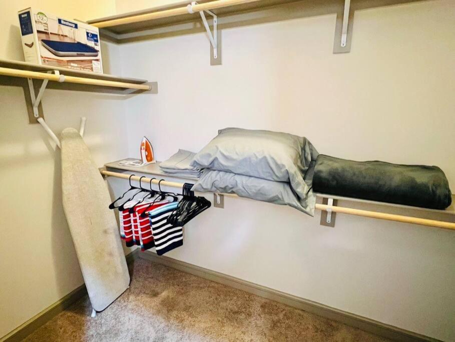 Apto 1 Bed - Kitchen - Free Parking Lägenhet Houston Exteriör bild