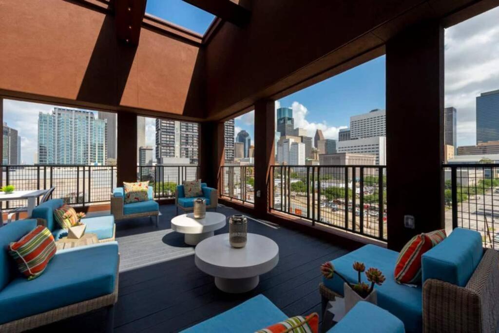 Apto 1 Bed - Kitchen - Free Parking Lägenhet Houston Exteriör bild